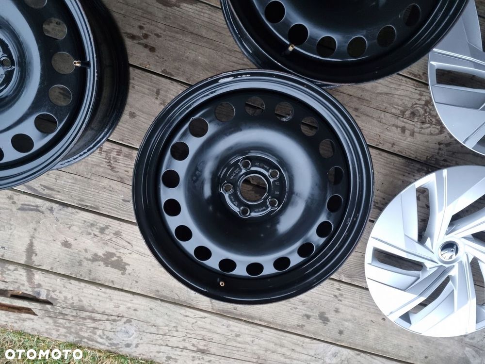SKODA ENYAQ IV,KODIAQ,KAROQ,VW ID4,ID5 FELGI 8X18 ET45 5X112kolpaki ,super - 9