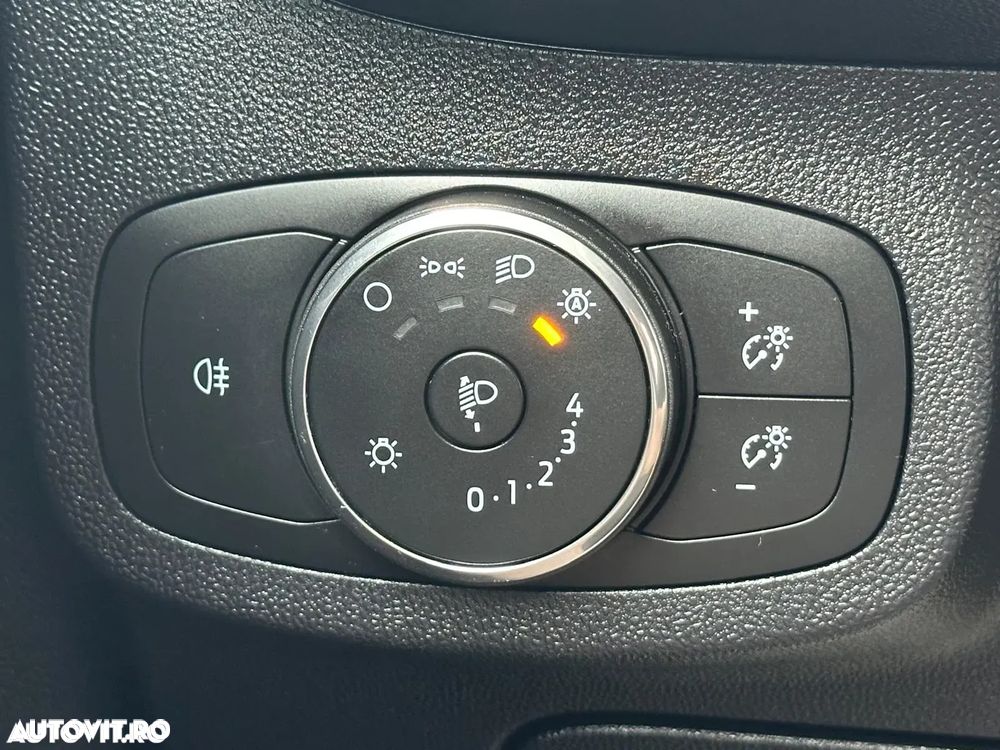 Ford Fiesta 1.1 Trend Connected - 25