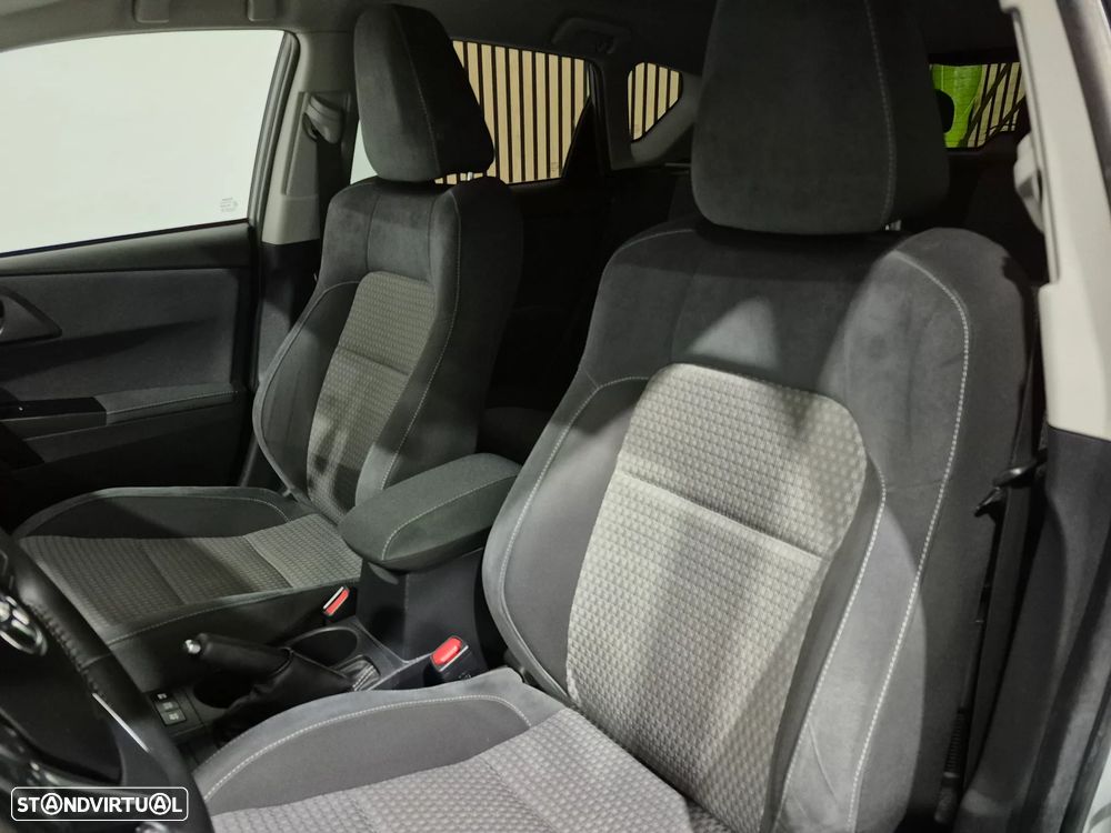 Toyota Auris 1.8 HSD Exclusive - 33