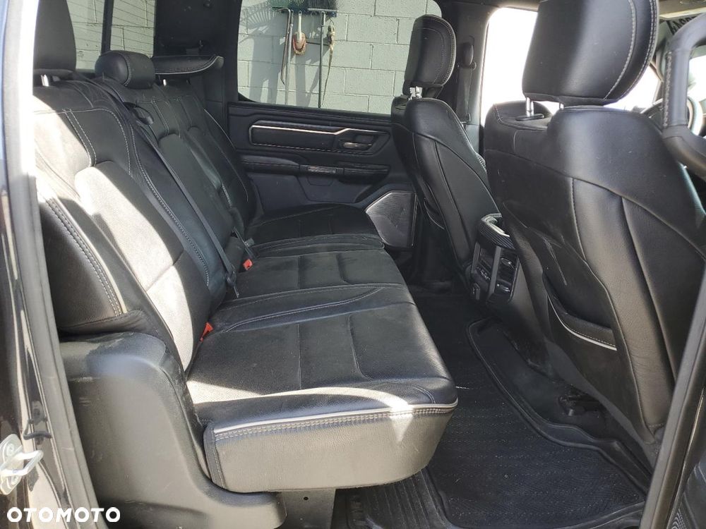 RAM 1500 5.7 Crew Cab Limited - 11