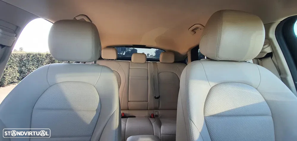 Mercedes-Benz GLC 250 d 4Matic 9G-TRONIC - 11