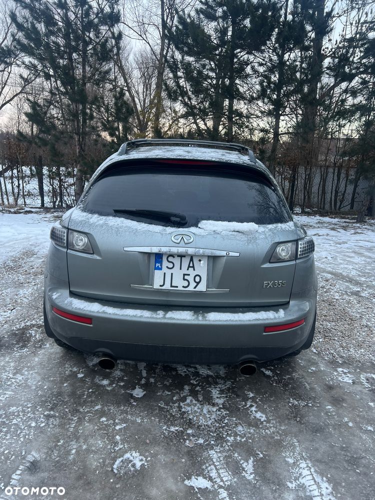 Infiniti FX - 4