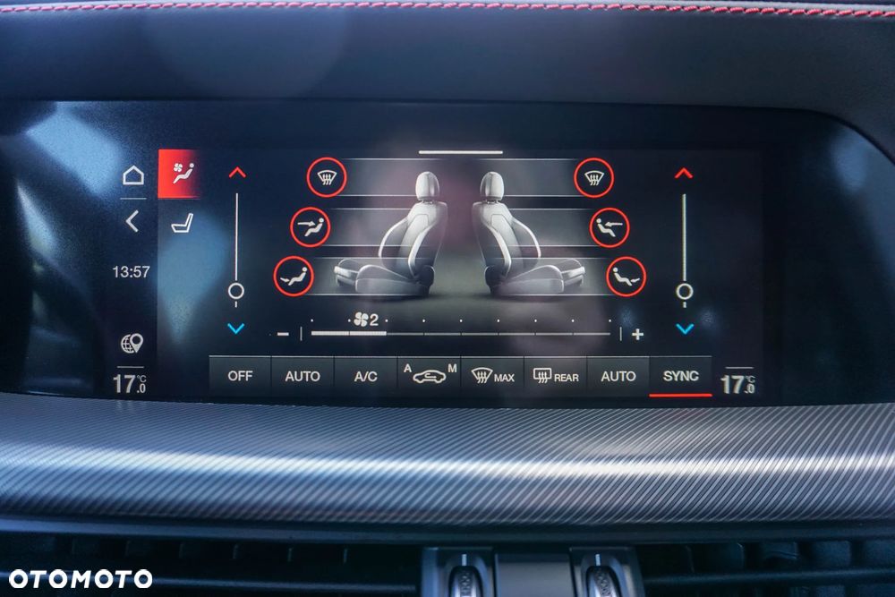 Alfa Romeo Stelvio 2.0 Turbo Tributo Italiano Q4 - 21
