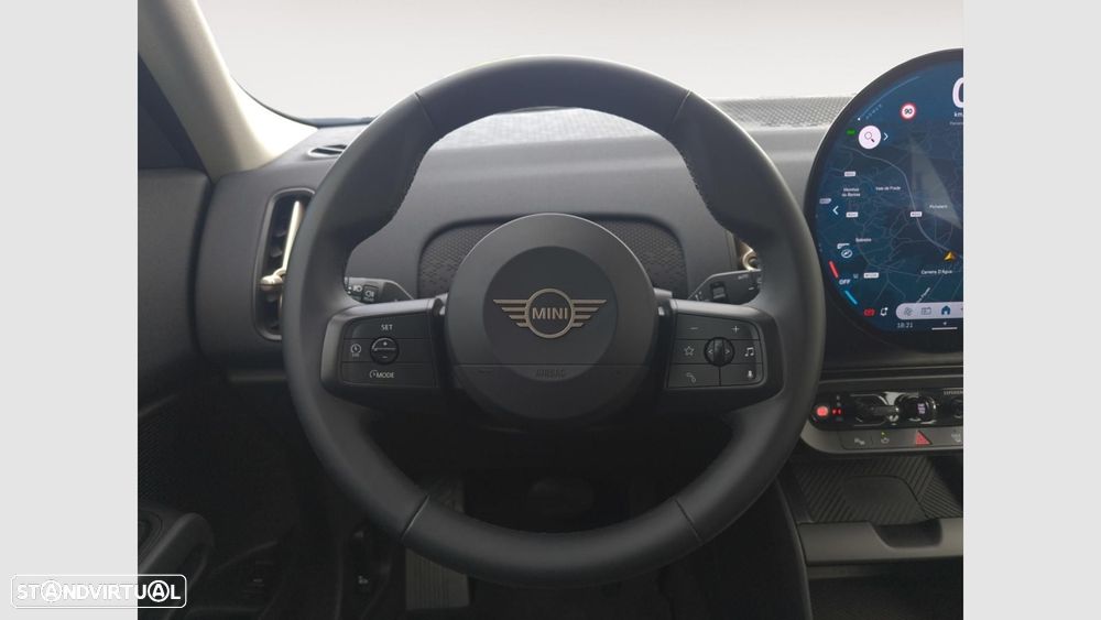 MINI Countryman D Essential XS - 12