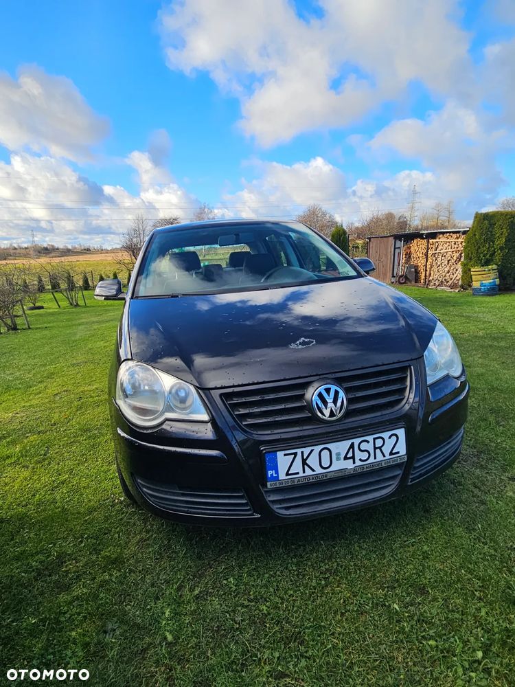 Volkswagen Polo - 2