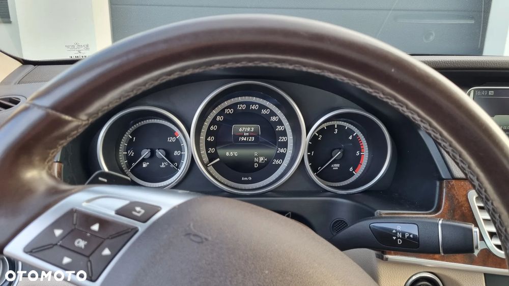 Mercedes-Benz Klasa E 220 BlueTEC 4-Matic Elegance - 9