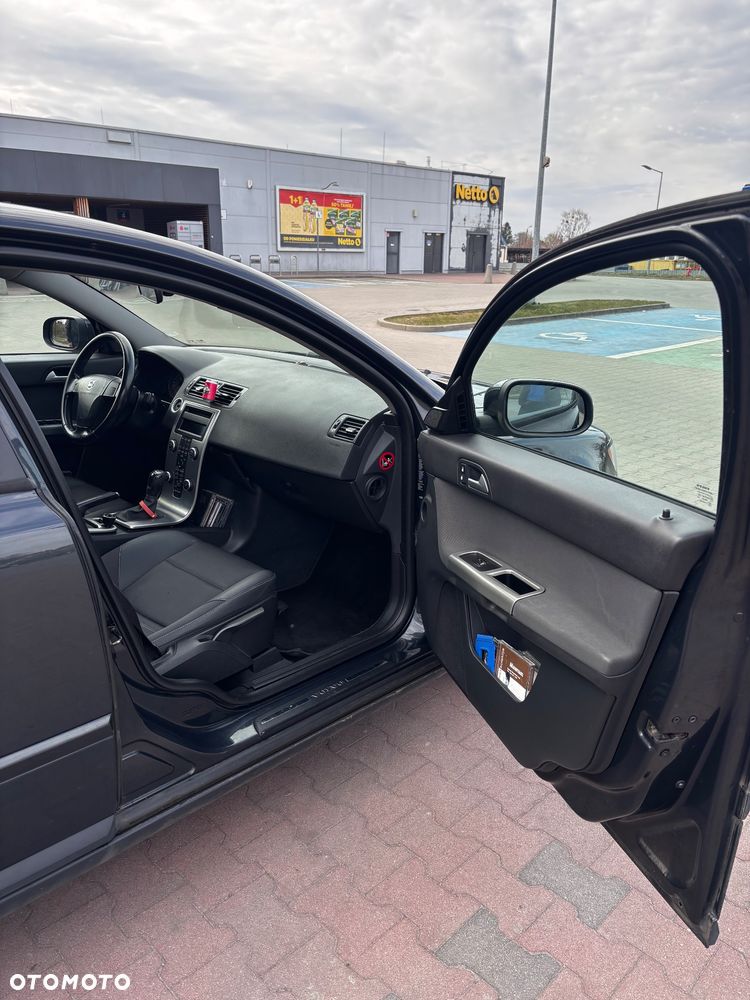 Volvo S40 2.0D - 15