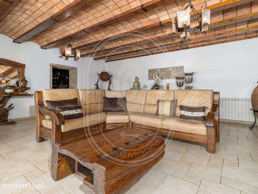 Moradia de Luxo T4+2, Remodelada, Mobilada, Piscina, Salão de Jogos... - Grande imagem: 3/53