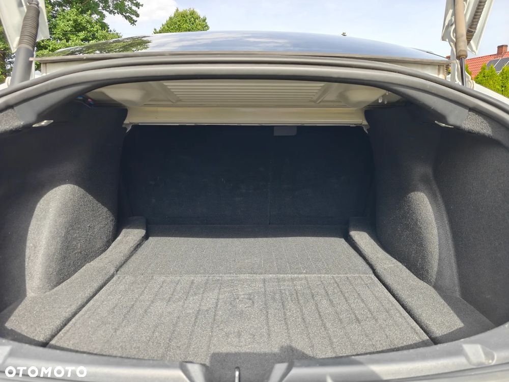 Tesla Model 3 Long Range AWD - 10