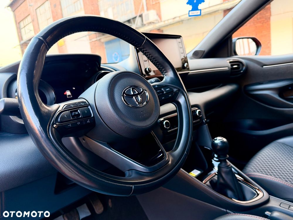 Toyota Yaris 1.5 Executive - 17