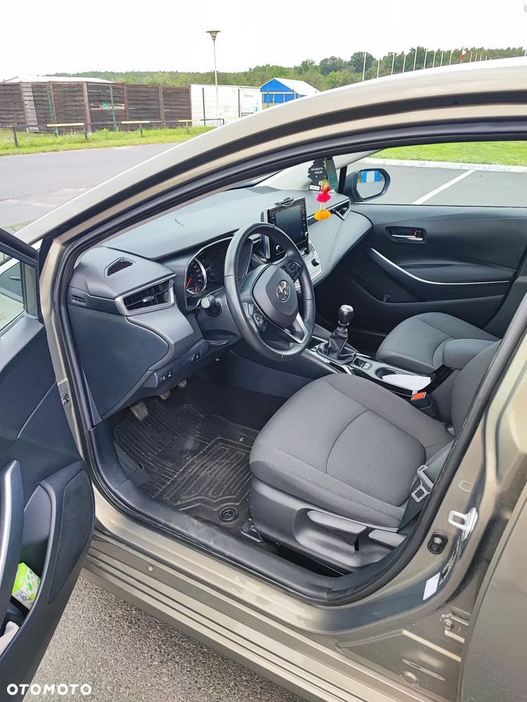 Toyota Corolla 1.6 Comfort - 19