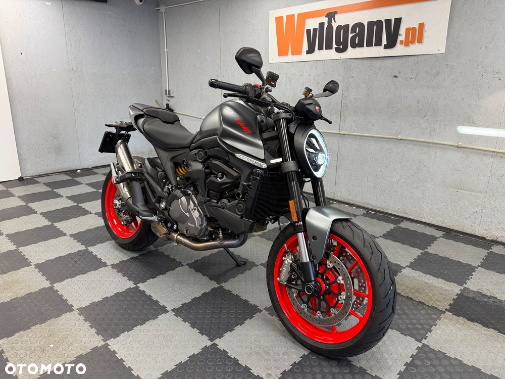 Ducati Monster - 3