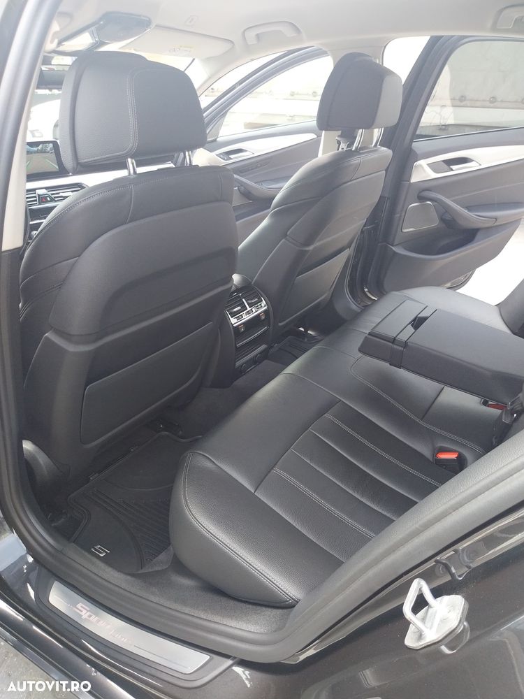 BMW Seria 5 520d xDrive AT - 17