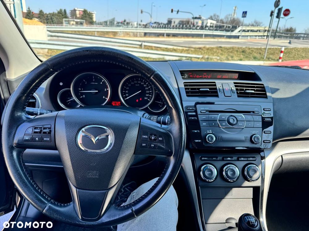 Mazda 6 - 8