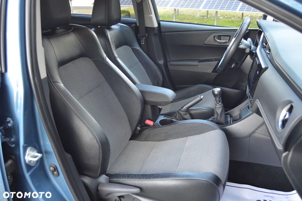 Toyota Auris 1.2 Turbo Executive - 35