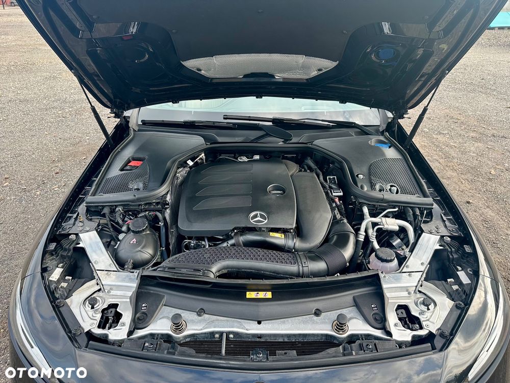 Mercedes-Benz CLS 350 9G-TRONIC AMG Line - 24