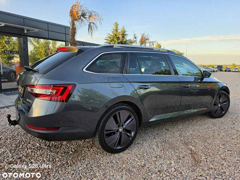 Skoda Superb 2.0 TDI Ambition - 23