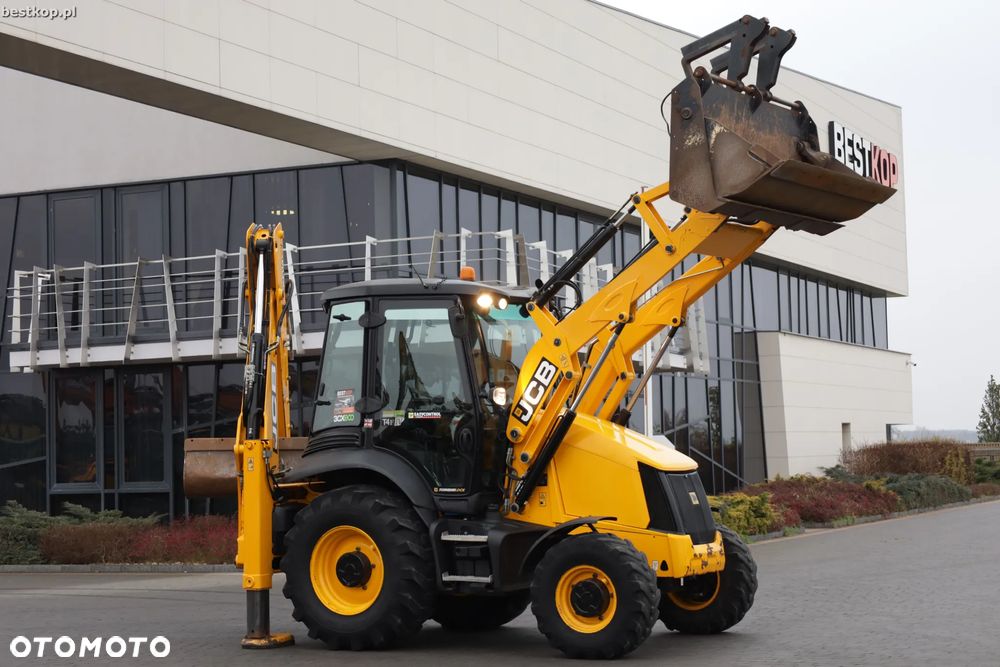 JCB 3CX - 19