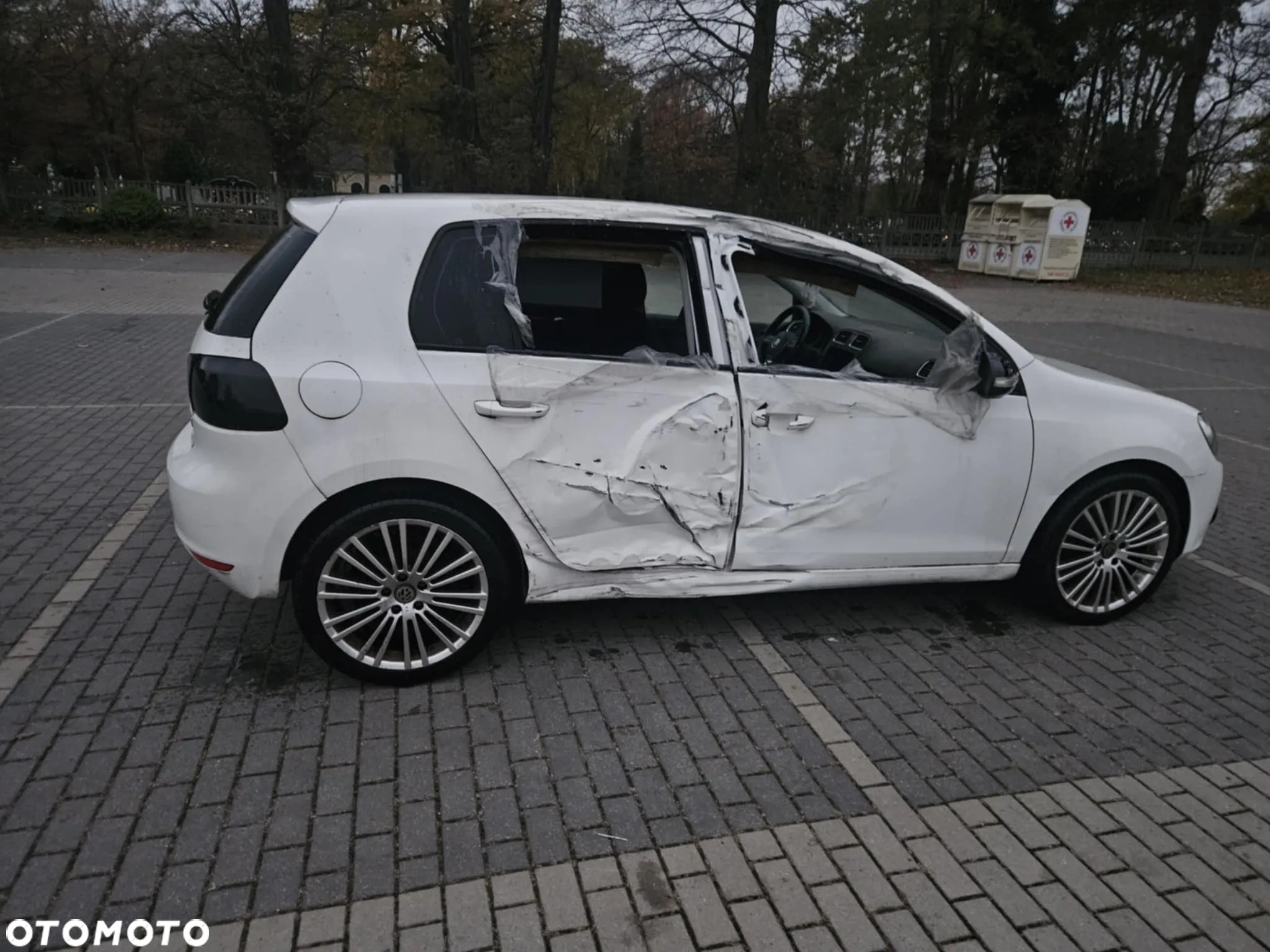 Volkswagen Golf 2.0 TDI DPF DSG Trendline - 3