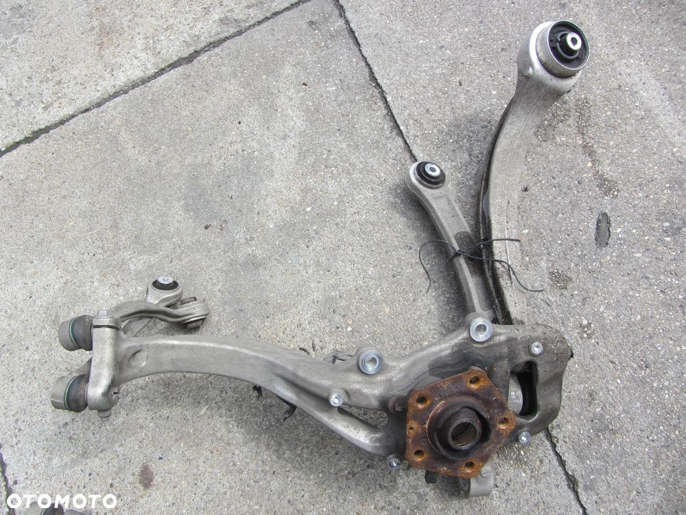 Audi Q7 zwrotnice z wachaczami prawa lewa 4M0407242K 4M0407421K - 2