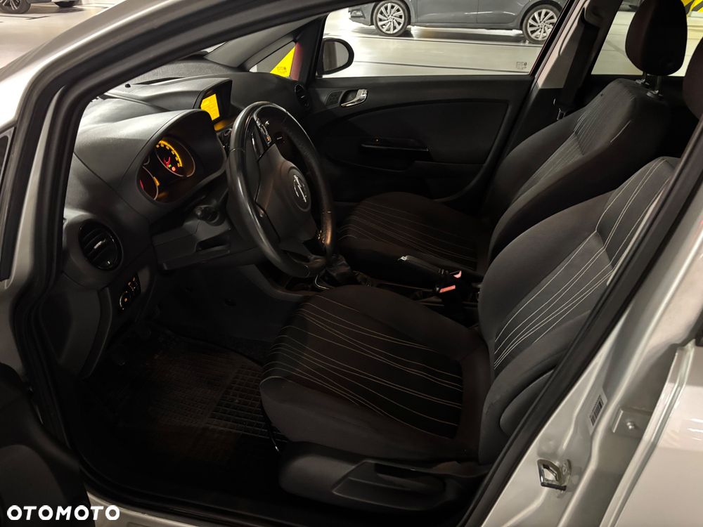 Opel Corsa 1.4 16V Innovation 110 Jahre - 7