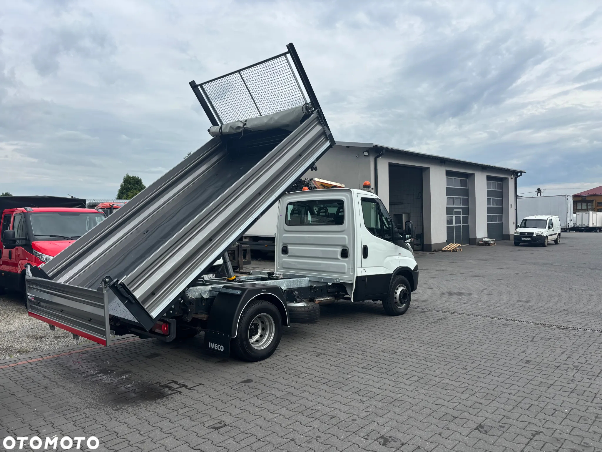 Iveco 70c17,,70c15,,50c15 50c17 35c15 35c17 - 4