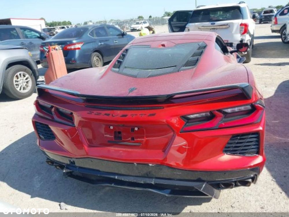 Chevrolet Corvette - 6