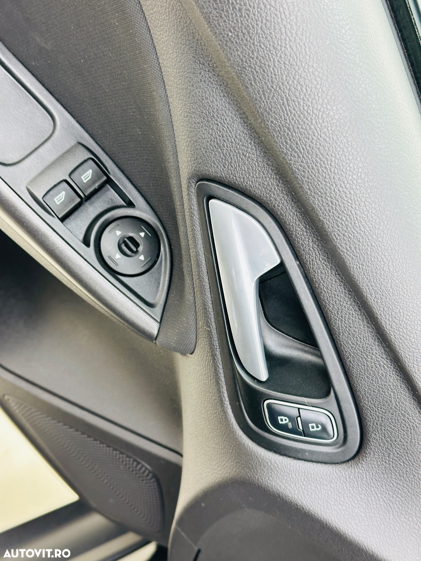 Ford Focus - 13