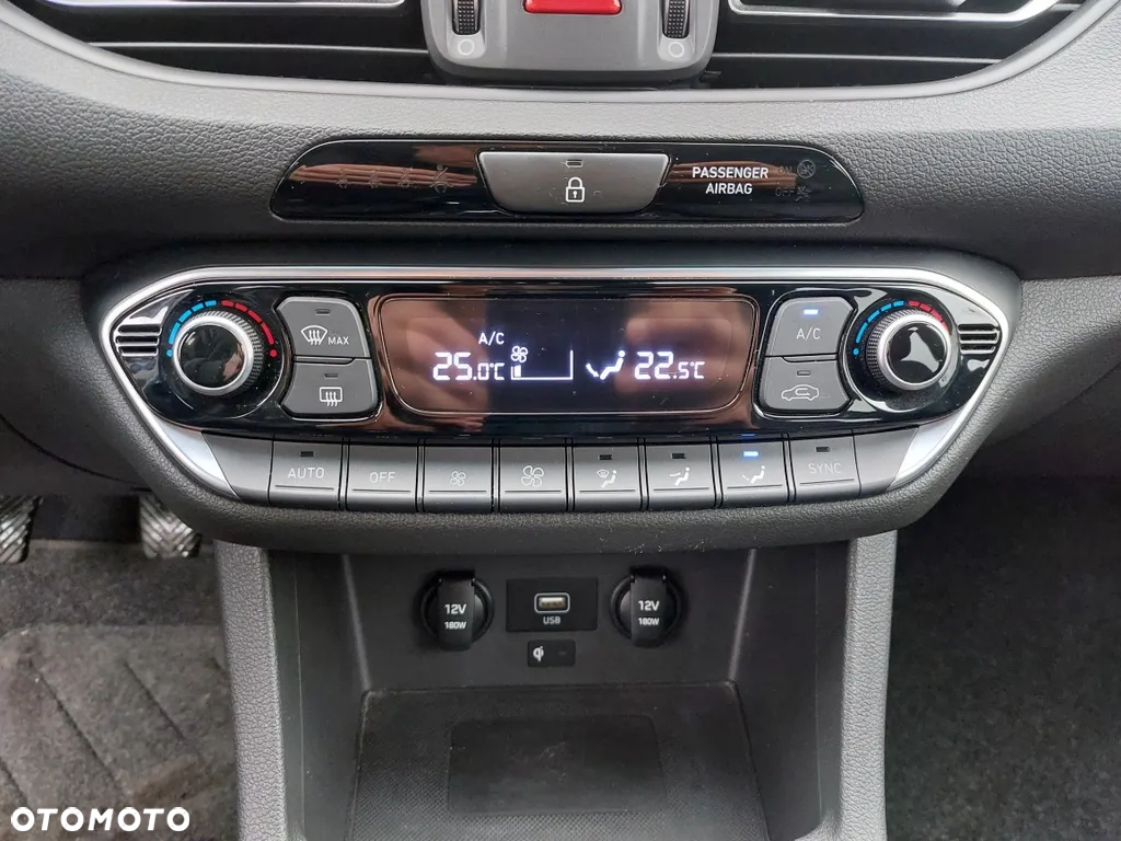 Hyundai i30 1.5 T-GDI 48V-Hybrid Trend - 18