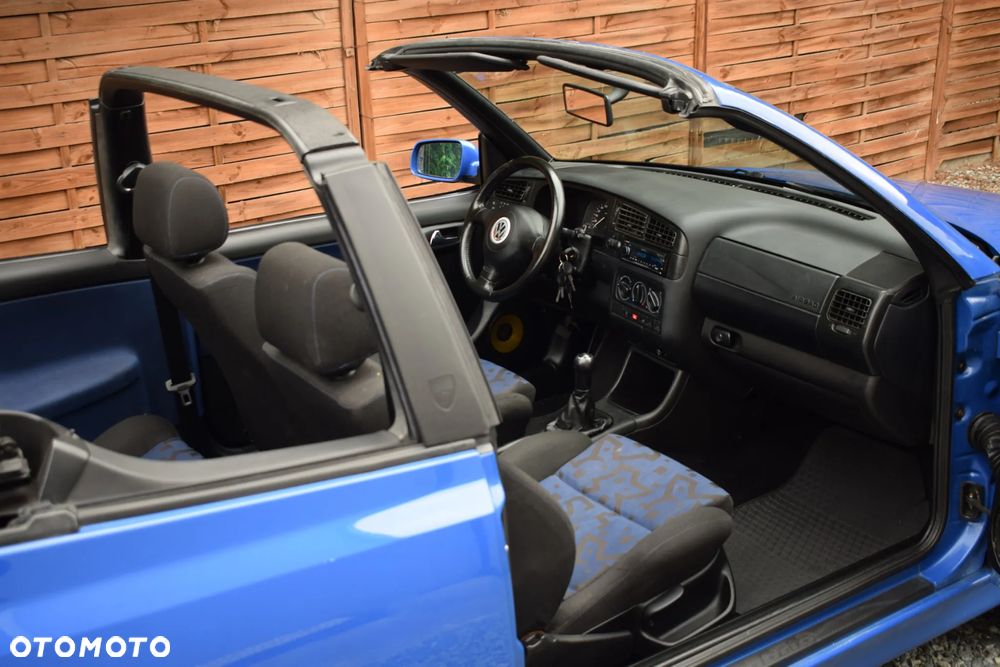 Volkswagen Golf 1.6 Comfortline - 8