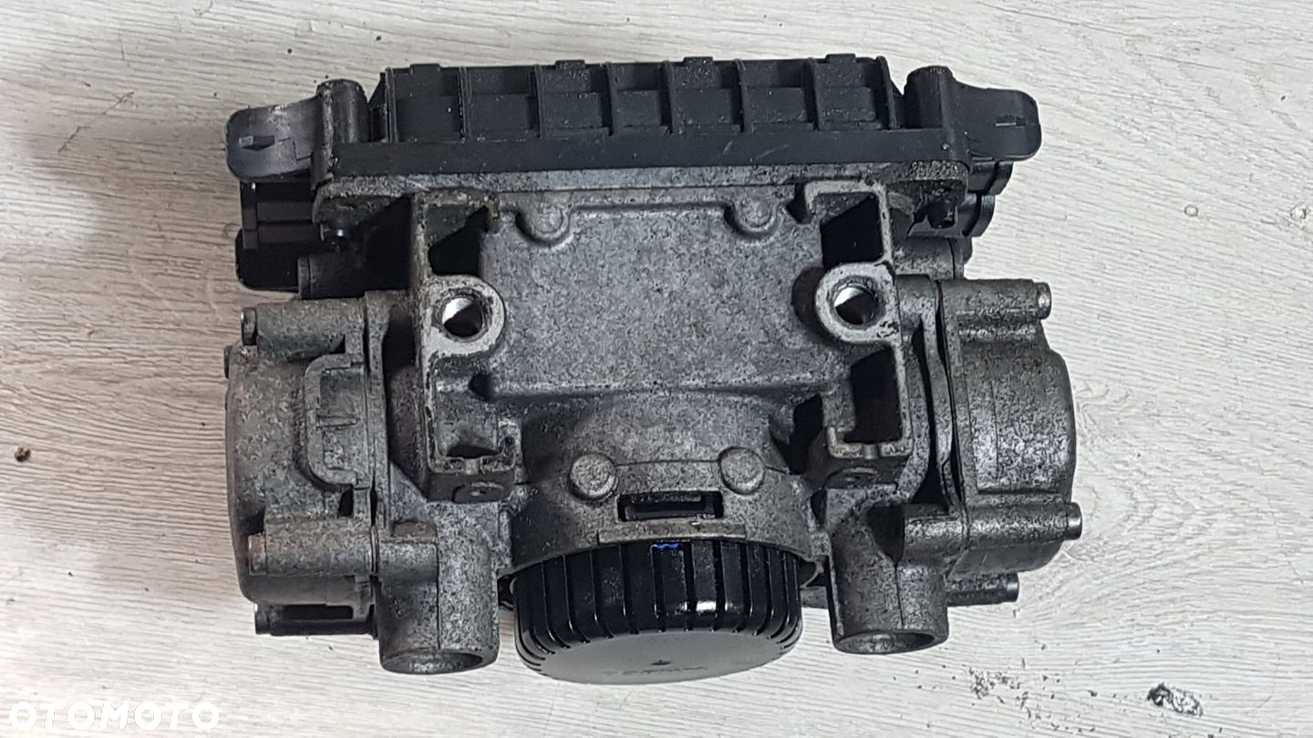 ZAWÓR MODULATOR HAMULCOWY EBS OSI TYŁ MAN TGL , TGM 81521066058 4801041060 - 3