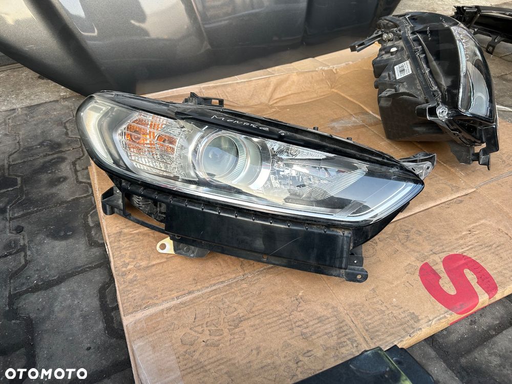 Ford Mondeo mk5  lampy błotnik lewy prawy - 2