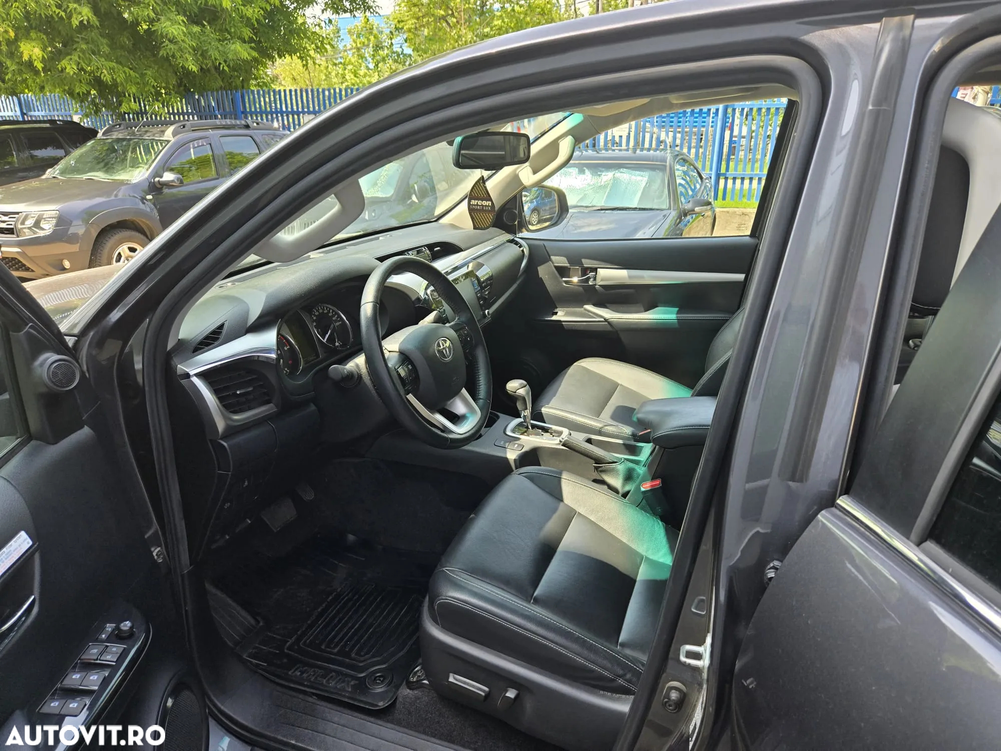 Toyota Hilux 2.4D 150CP 4x4 Double Cab AT Executive - 4