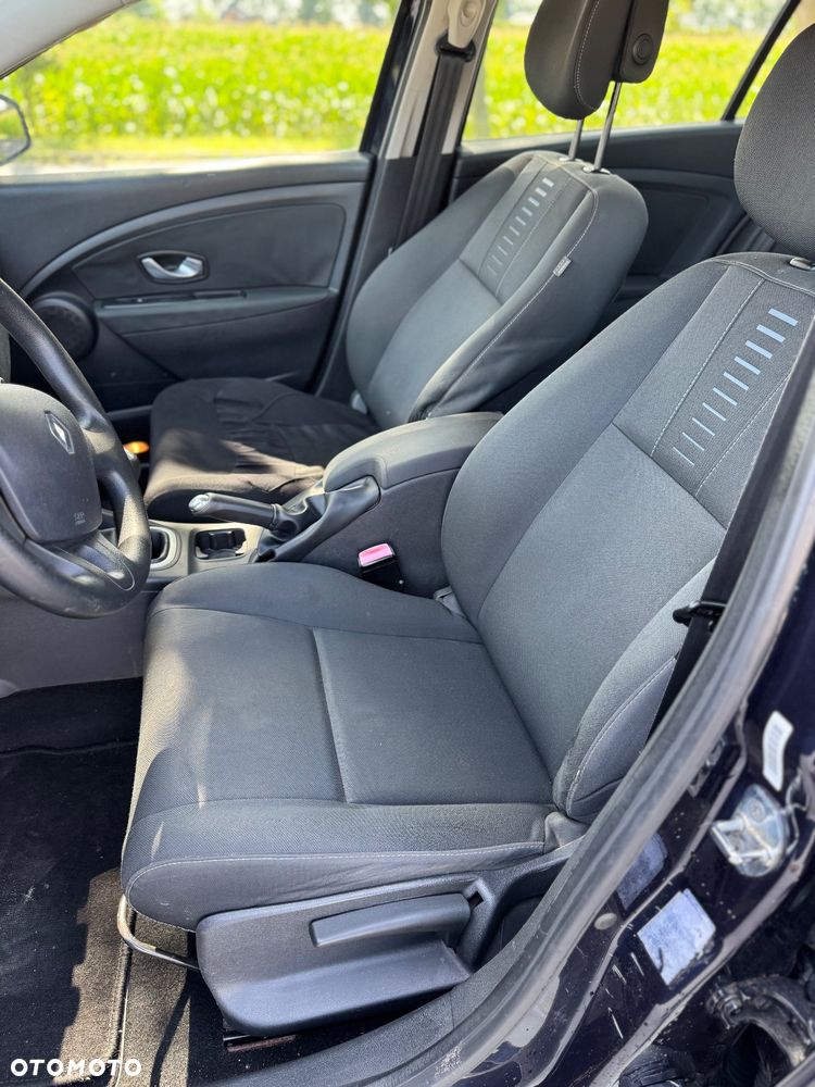 Renault Megane 1.5 dCi Authentique - 11