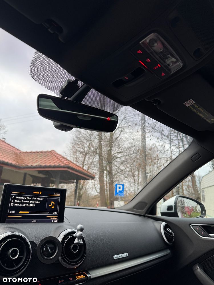 Audi S3 S tronic - 16