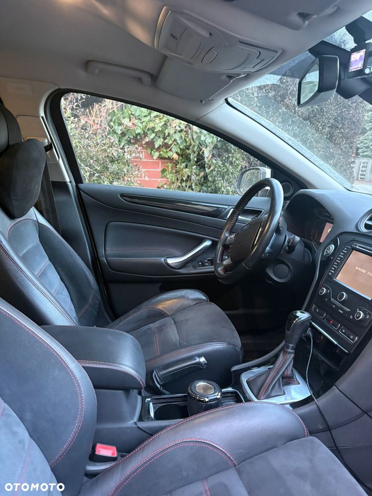 Ford Mondeo 2.0 T Titanium - 12