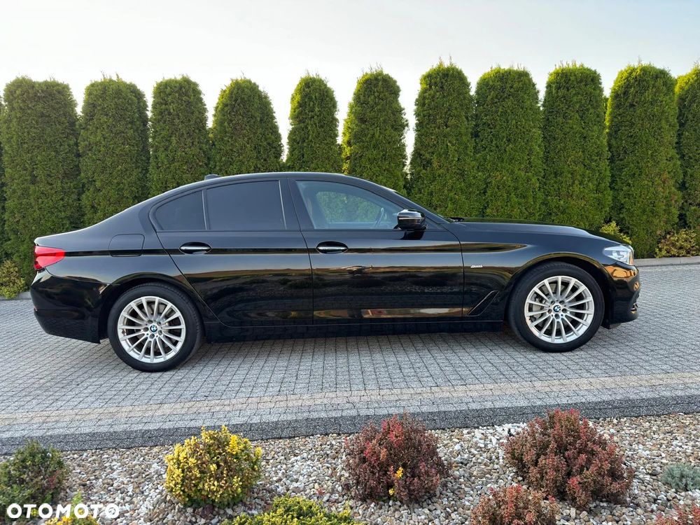 BMW Seria 5 530d xDrive Luxury Line sport - 5