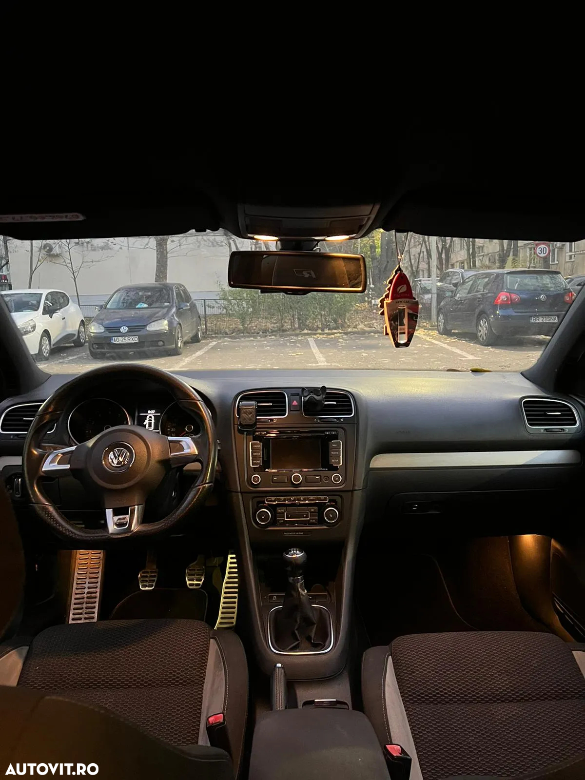 Volkswagen Golf - 9