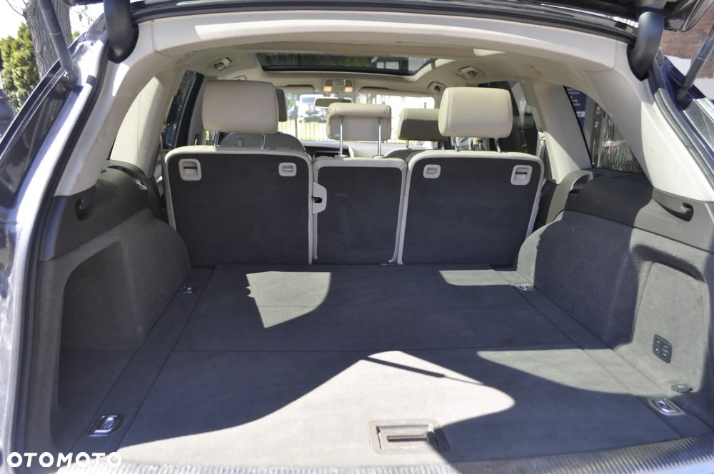 Audi Q7 - 12
