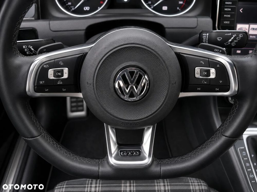 Volkswagen Golf 2.0 TDI BMT GTD DSG - 18