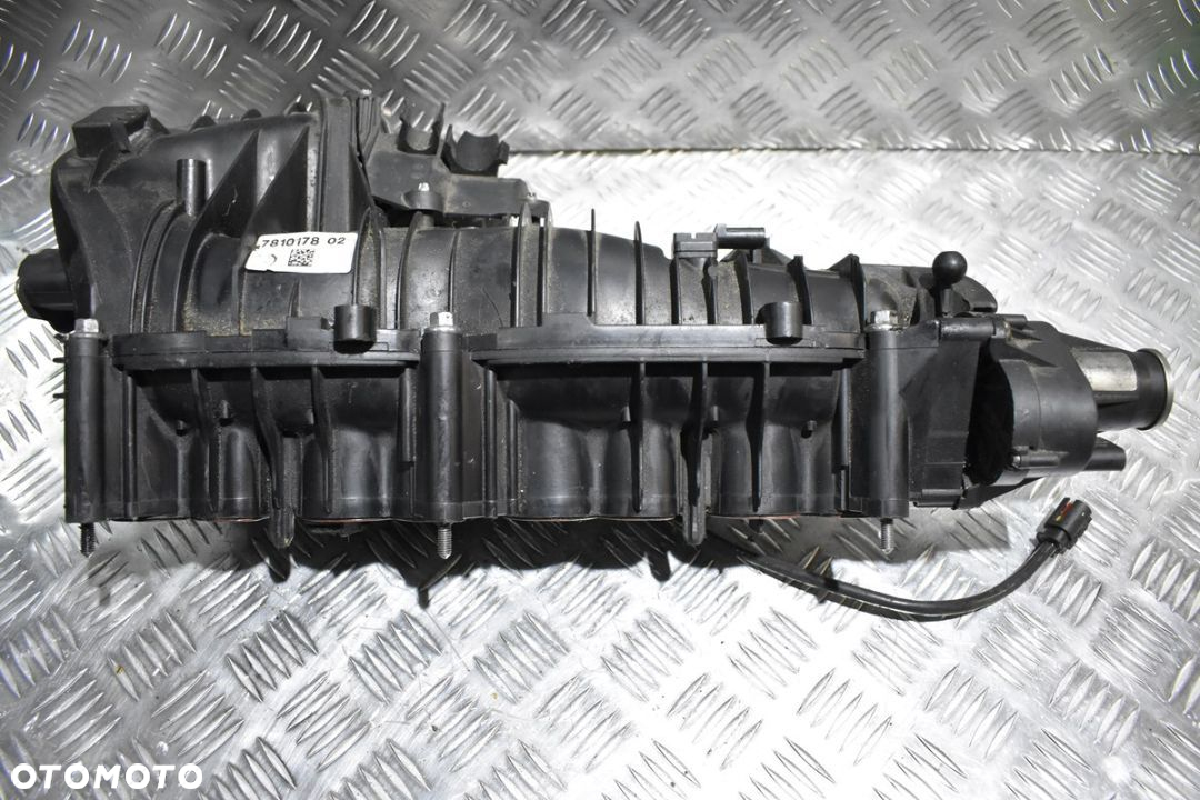 BMW E60 E90 E87 2.0D Kolektor ssący 781017802 - 3