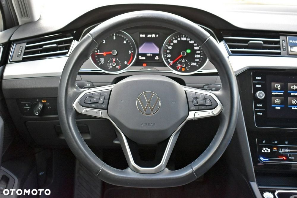 Volkswagen Passat Variant 2.0 TDI EVO Business DSG - 16