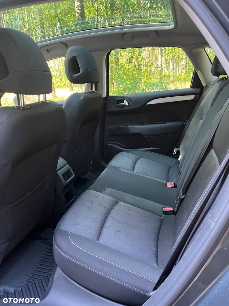 Citroën C4 1.6 HDi Exclusive - 25