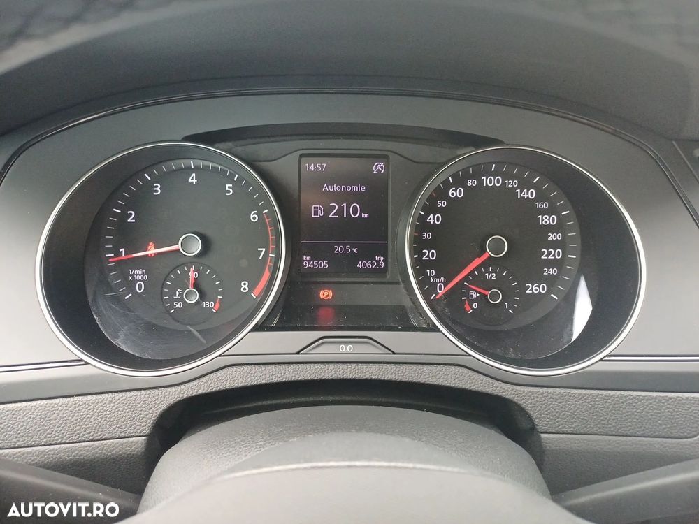 Volkswagen Passat 1.5 TSI ACT Advance - 15