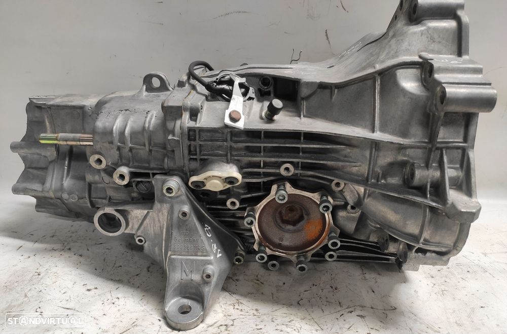 Caixa de velocidades manual VOLKSWAGEN Passat (3B3) - 2