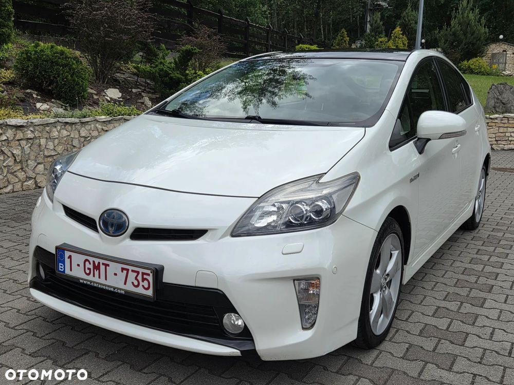 Toyota Prius (Hybrid) Executive - 1