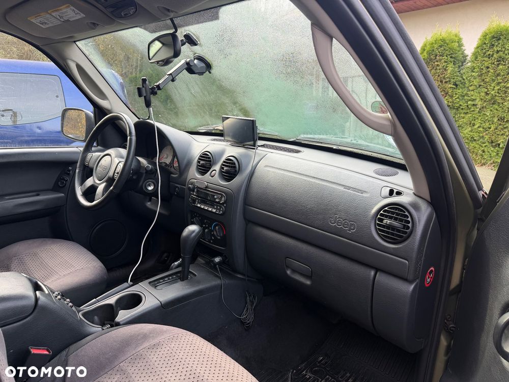 Jeep Cherokee 2.8L CRD Limited - 10