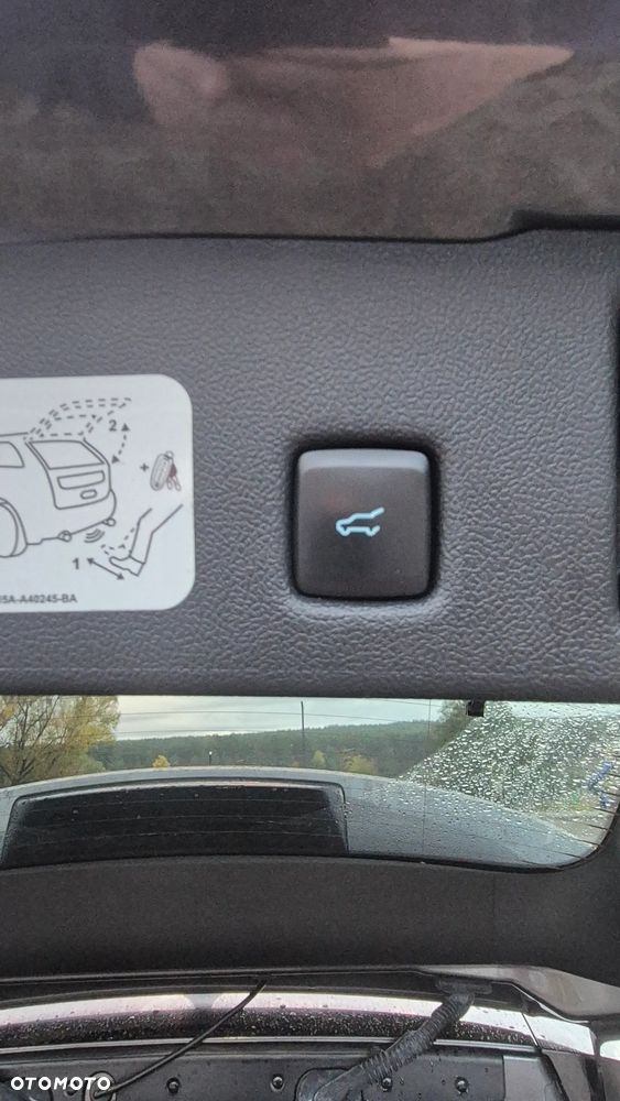 Ford Kuga 2.5P PHEV FWD ST-Line - 11