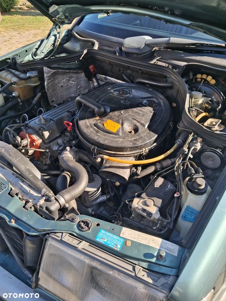 Mercedes-Benz W124 (1984-1993) - 23