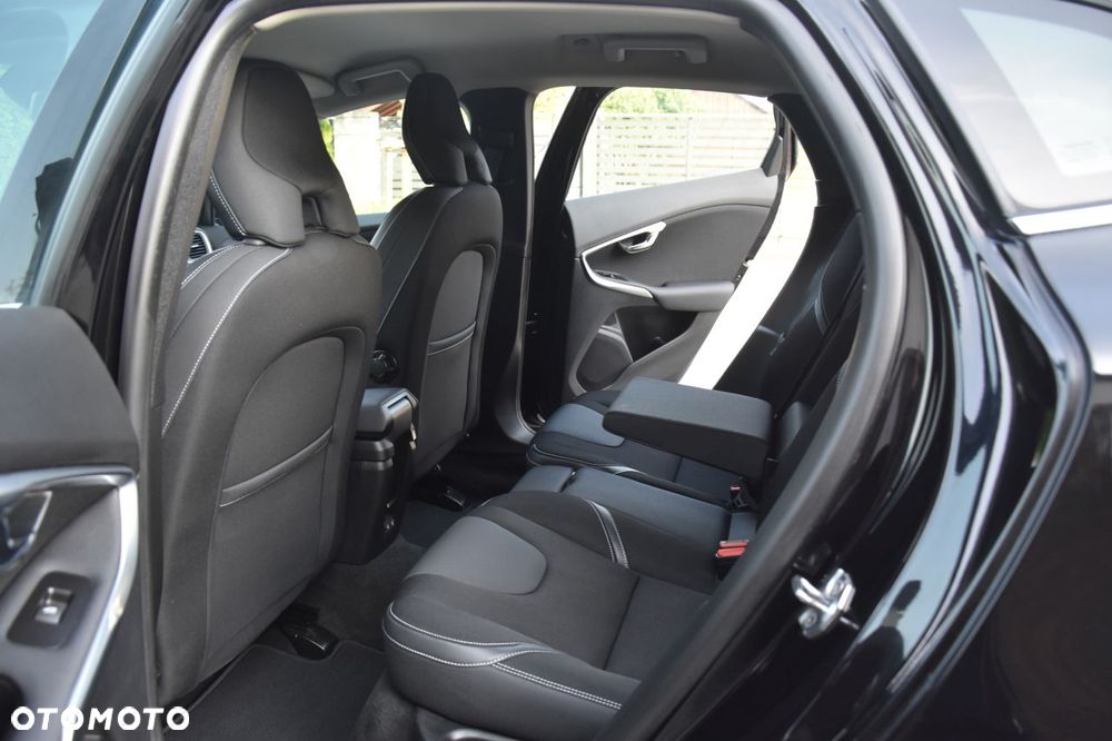 Volvo V40 D4 Drive-E Momentum - 15
